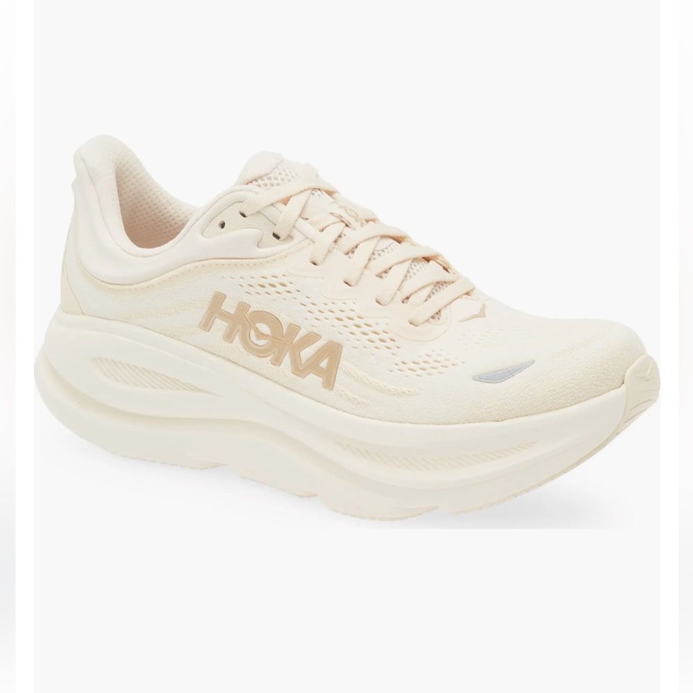 HOKA Bondi 9 Women’s Running Shoe in color ‘Vanilla /Birch’ in size 7.5